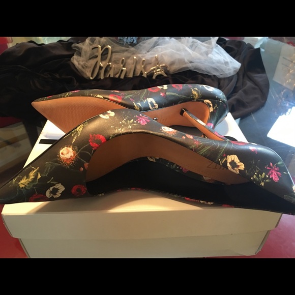 Schutz Flower Printed Leather Heel ( Size 41) - Picture 5 of 5